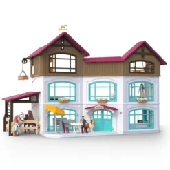 Lakeside Villa & Paddock