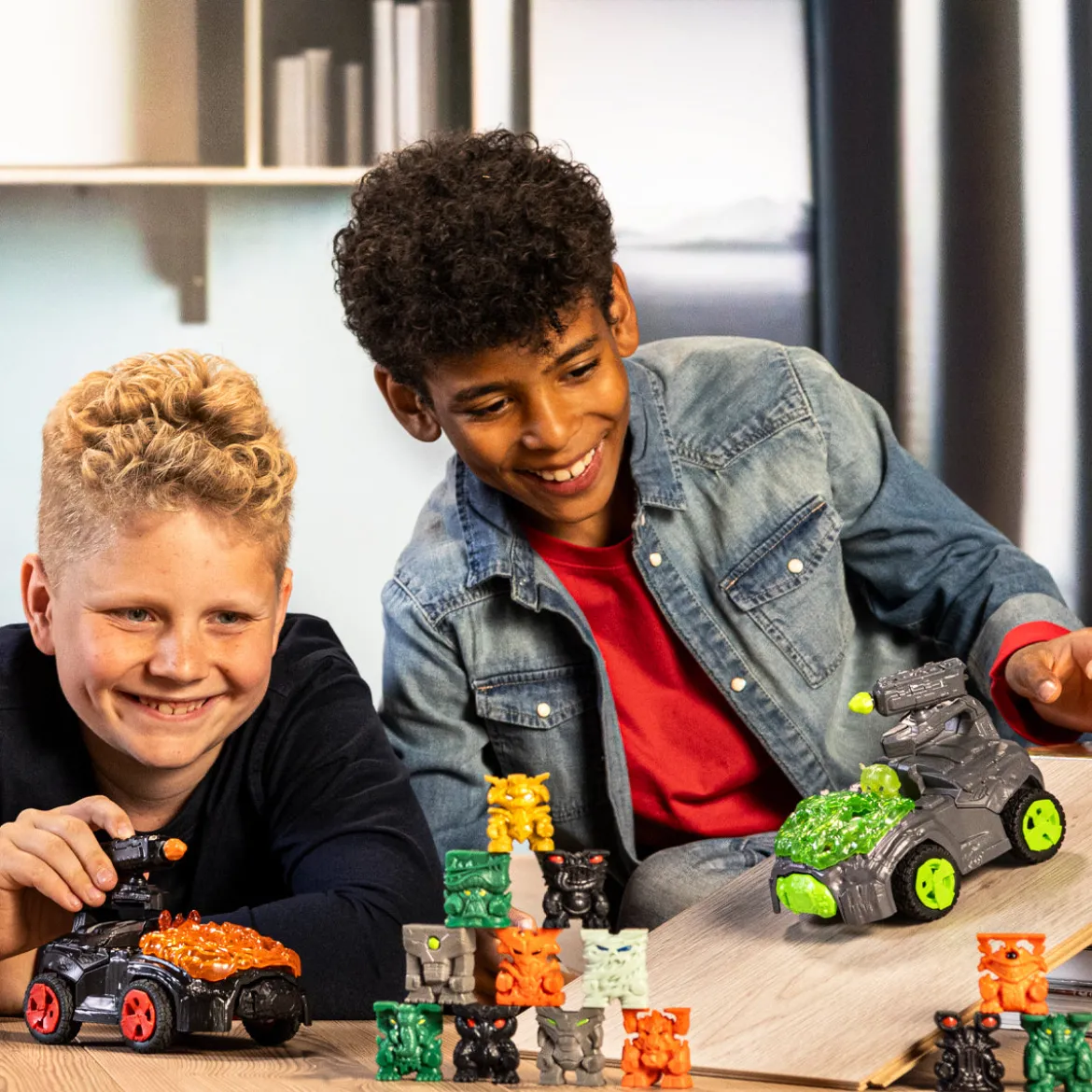 Lava-Crashmobil mit Mini Creature